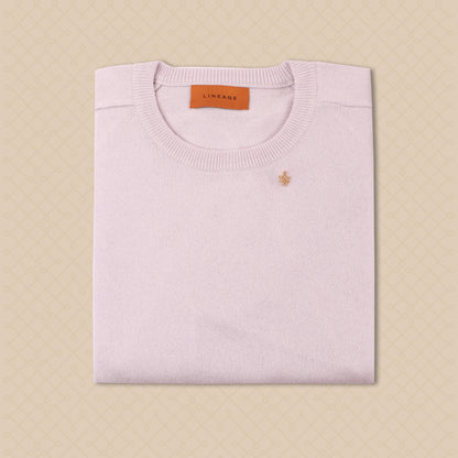 100% Grade AAA Royal Cashmere&nbsp;
15.2-15.8 micron thickness for an extraordinarily soft feel
LINEAGE Cashmere is sourced from happy goats in Nepal.&nbsp;
Organic, traceable, and sustainable.